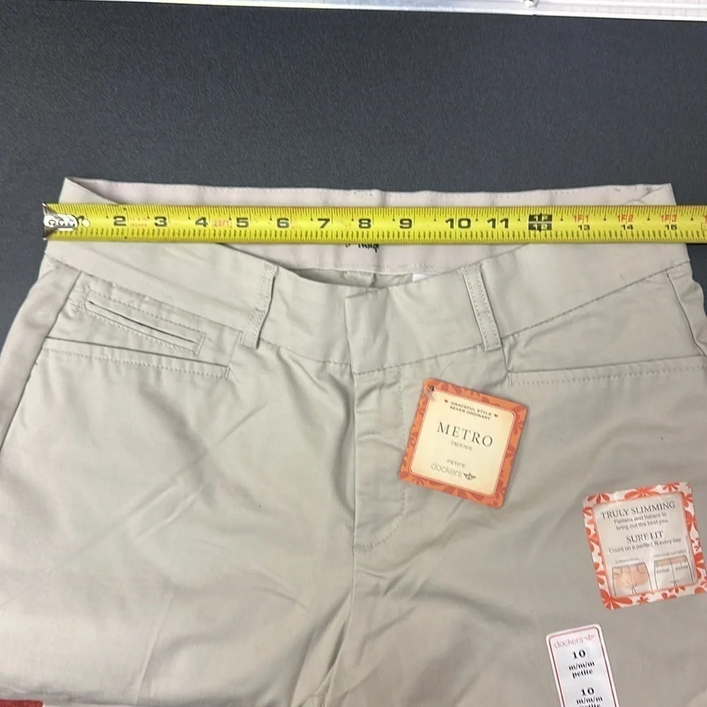 Dockers nwt doggers